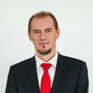 dr. Peter Cvahte