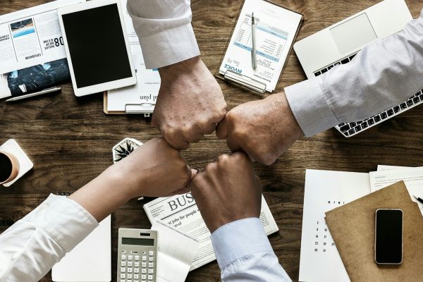 teamwork-3213924_1280.jpg
